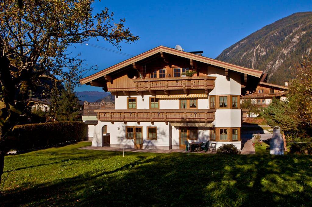 Landhotel Rauchenwalderhof Mayrhofen Dış mekan fotoğraf