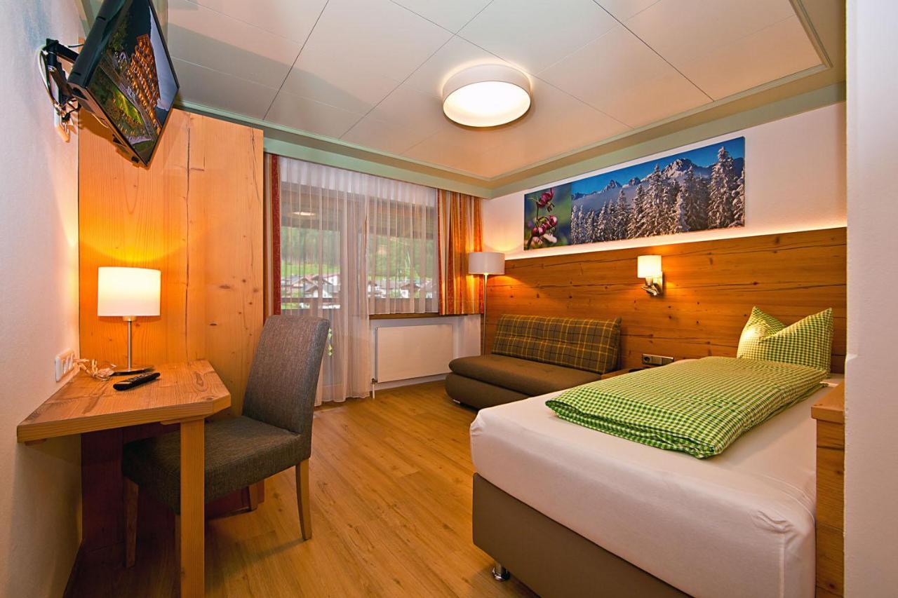 Landhotel Rauchenwalderhof Mayrhofen Dış mekan fotoğraf